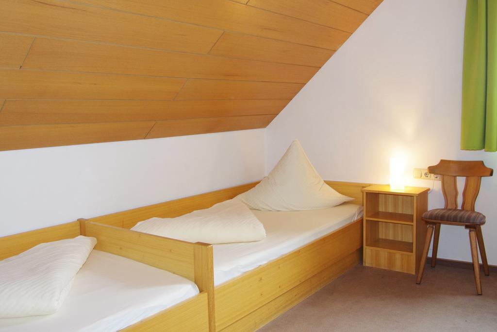 Loewenhof Hotel Крумбах Стая снимка