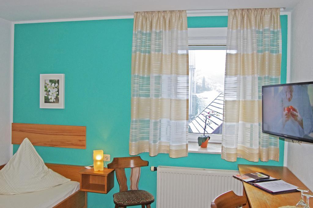 Loewenhof Hotel Крумбах Стая снимка